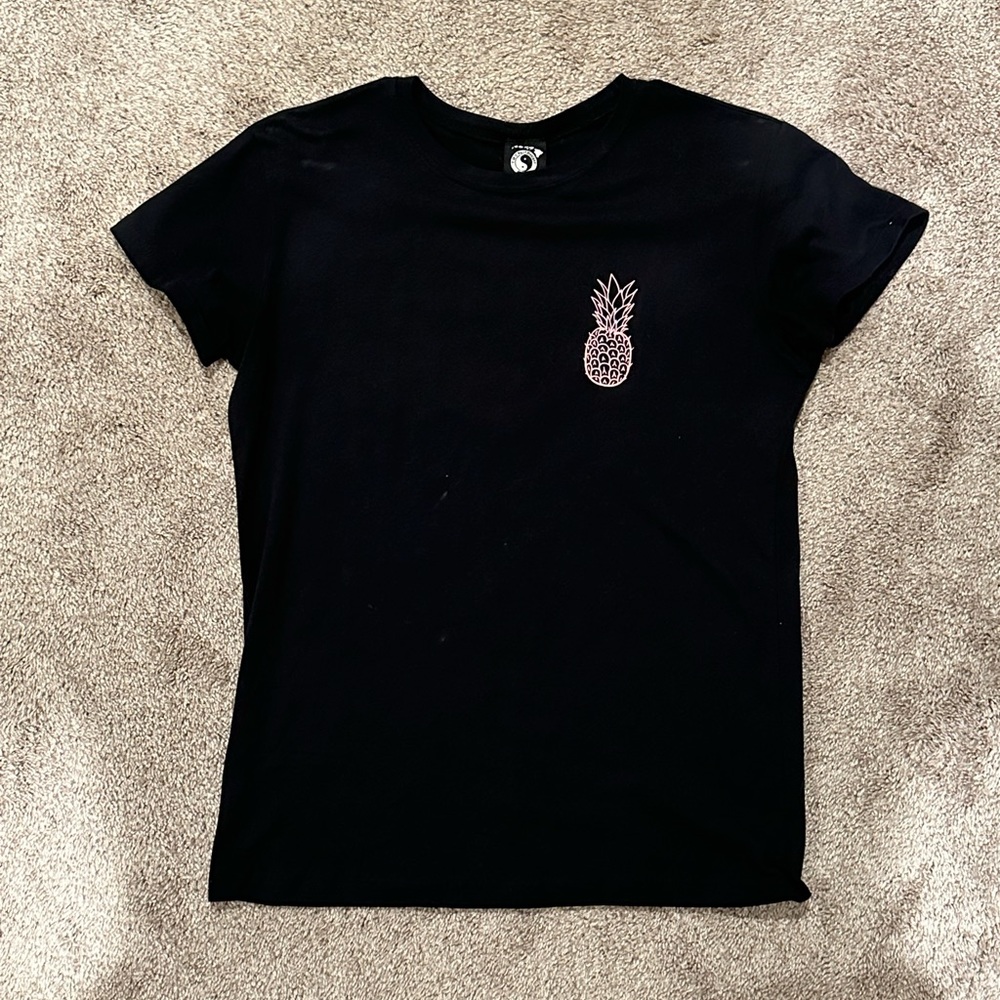 T&C pineapple graphic tee